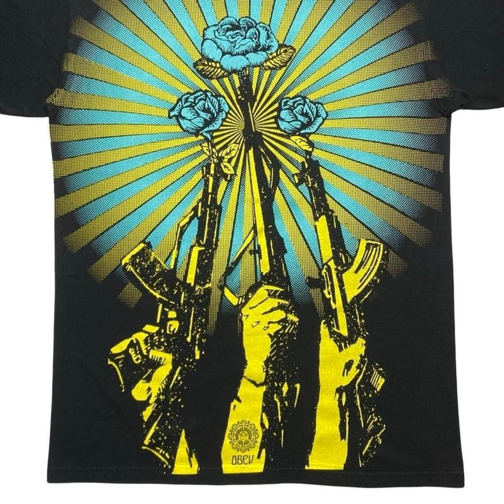 Obey Shepard Fairey guns and roses‎ military war shirt